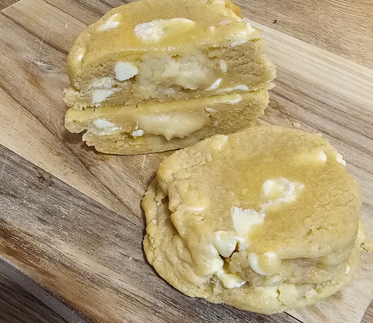 SPECIAL: White Chocolate Chip Lemon Crumble Cookies Stuffed with Lemon Cookie Butter