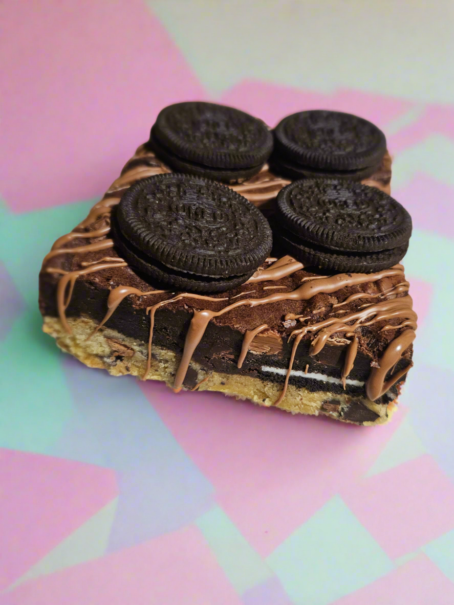 Mega Blondie/Brownie