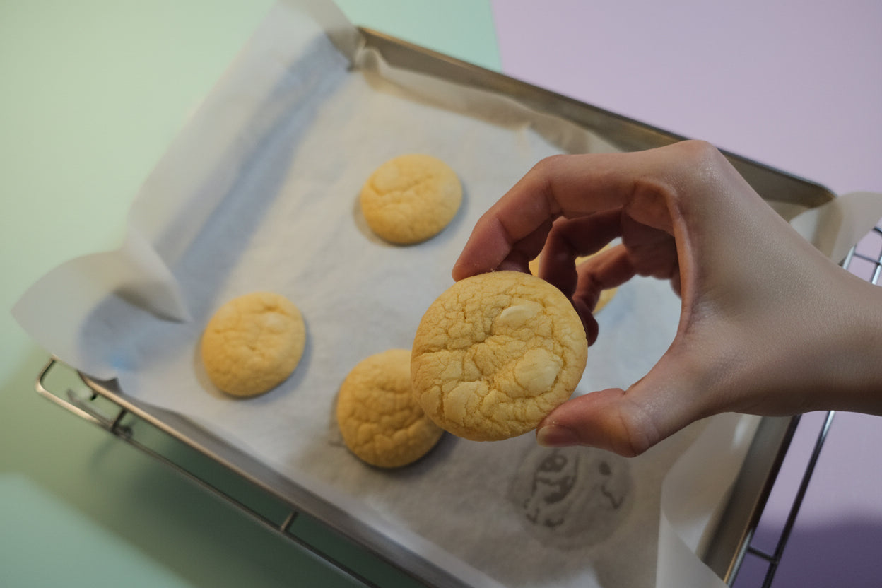 Custard & White Chocolate Biscuits - Pack of 5