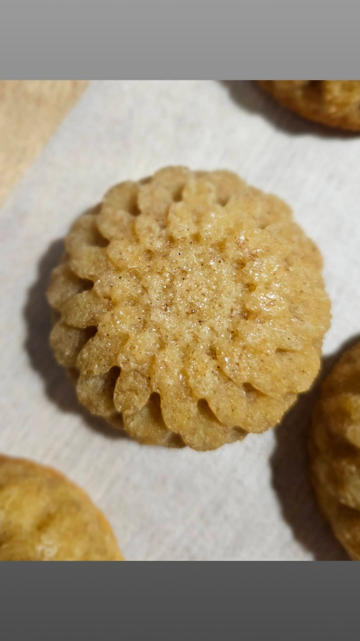 Taste Tester Mini Flower-Shaped Banana Cakes with Vanilla Caramel Sauce